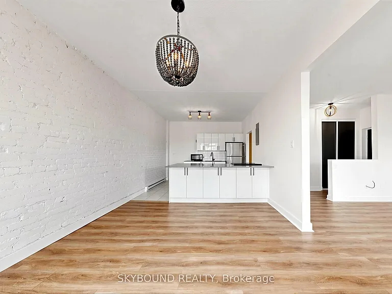 133 Wineva Ave #F — Photo 8