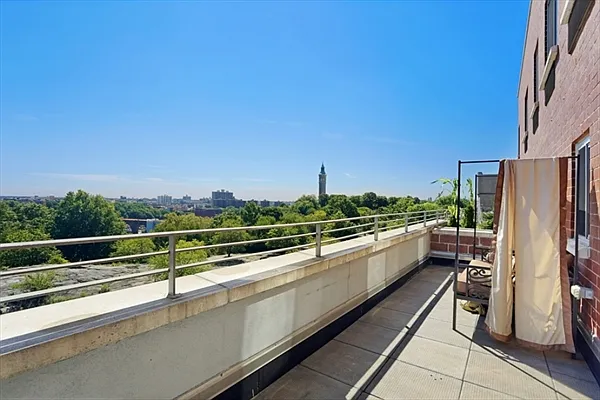 Sold by Citi Habitats | media 13