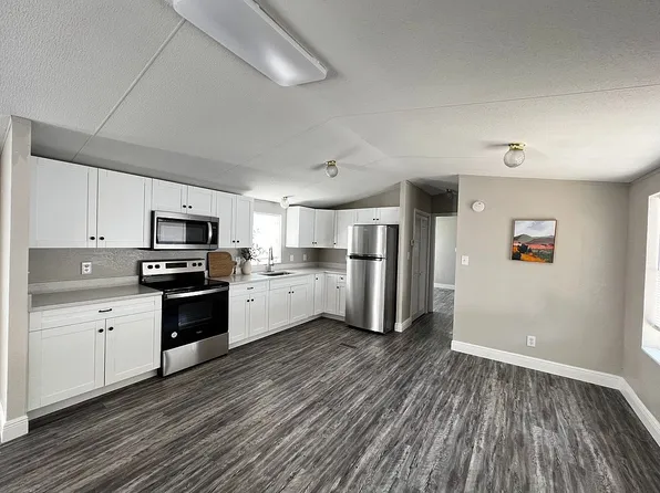 1018 Brinwood Rd, Seffner, FL 33584