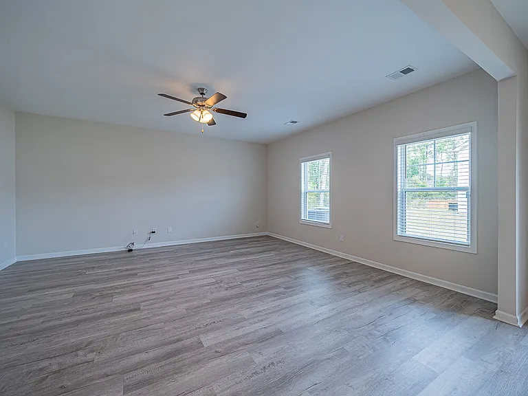 1545 Sawtooth Dr — Photo 14