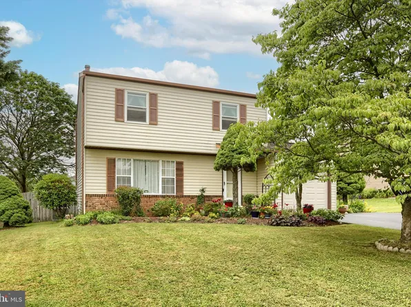 374 Hivner Rd, Harrisburg, PA 17111