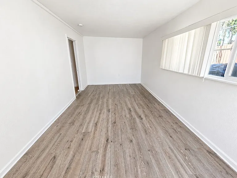 2640 Batson St #B — Photo 4