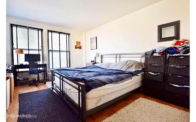 Rented by Douglas Elliman | media 15