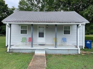 314 Church St, Clifton, TN 38425
