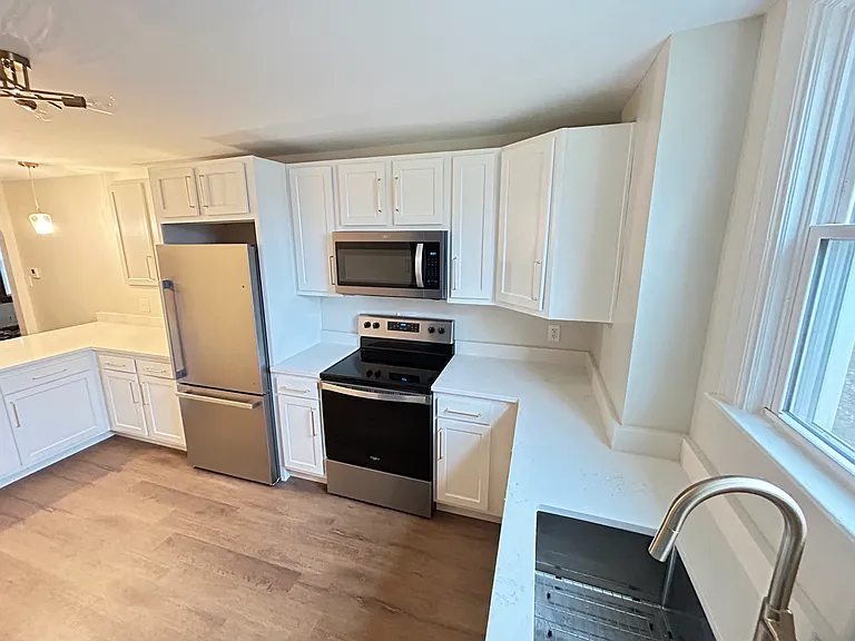 1385 Northwest Blvd — Photo 5