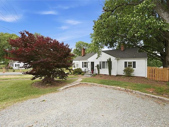 4th image of 215 Home Ave