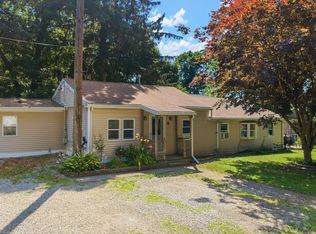 8 Martel St, Acushnet, MA 02743
