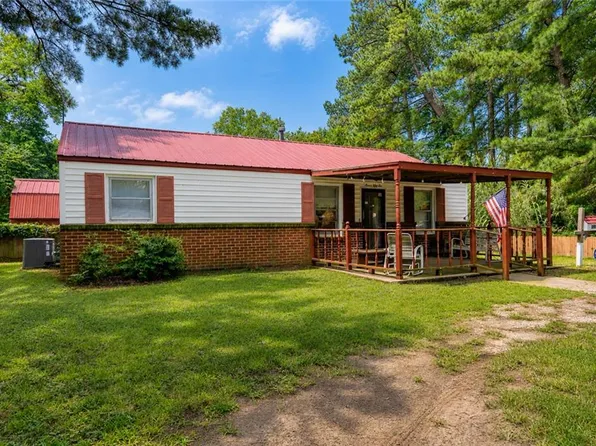 752 Old Oyster Point Rd, Newport News, VA 23602