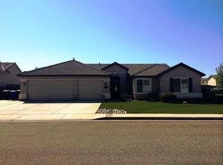 1893 W Berkshire Ln, Hanford, CA 93230