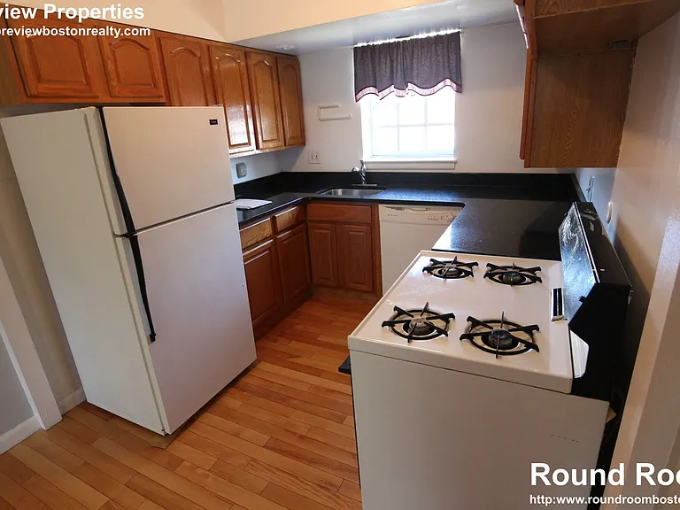 178 Lake Shore Rd #178 — Photo 3