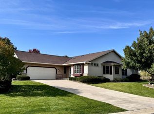 Lone Oak Estates Condoiminium, Menomonee Falls, WI 53051