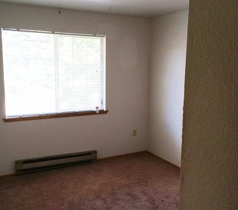 download (2)_05042016