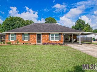 30087 Huntington Pl, Walker, LA 70785