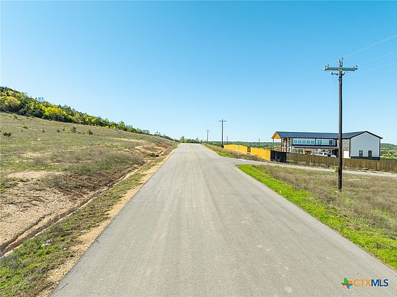 3rd image of 1114 Holden Loop