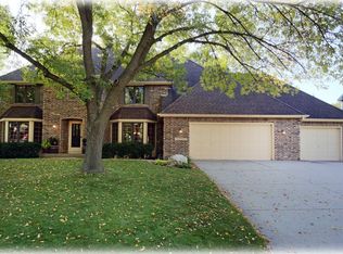 13905 60th Ave N, Plymouth, MN 55446