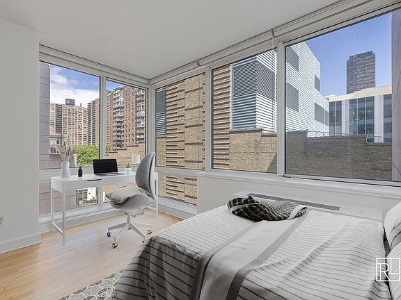 4th image of 120 Riverside Blvd APT 7U