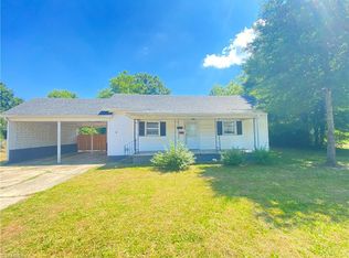 1208 Ridge Ave, Eden, NC 27288