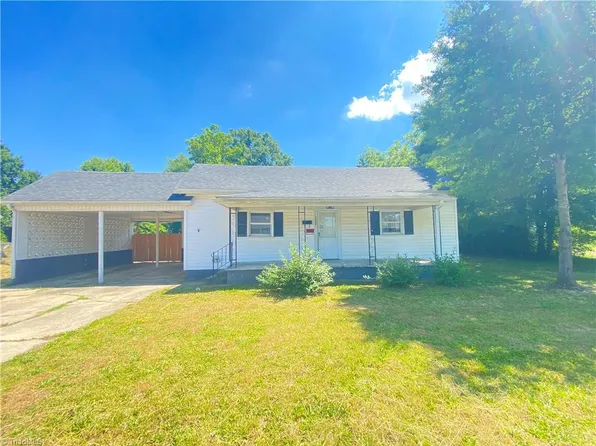 1208 Ridge Ave, Eden, NC 27288