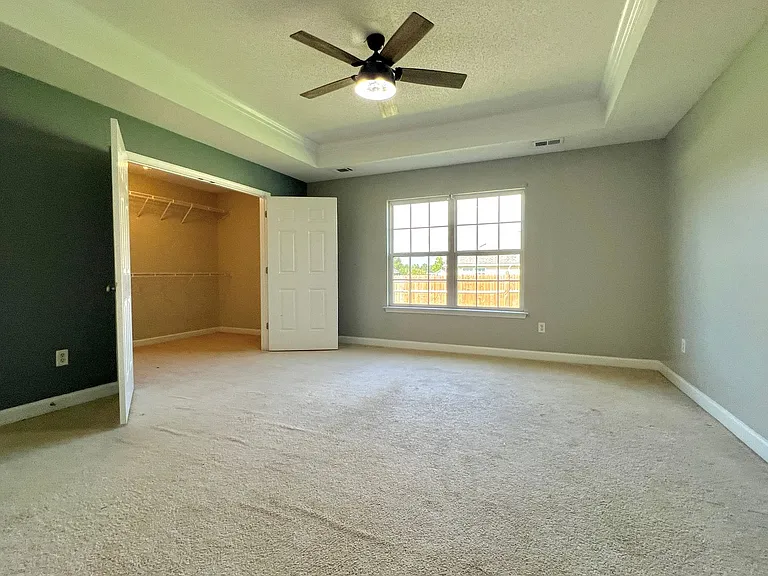 110 Auburn Cir — Photo 13