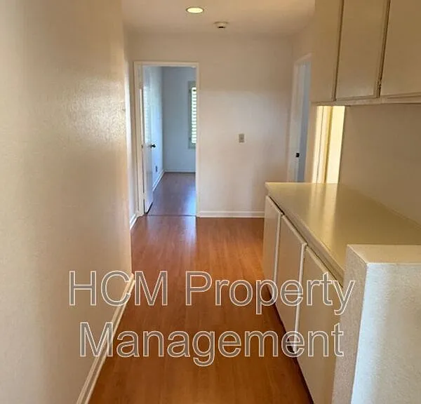46 Almador — Photo 19