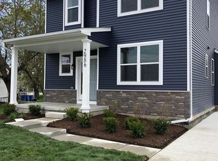 2986 Iowa Dr, Troy, MI 48083