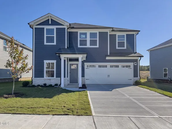 2432 Rosewood Bluff Dr, Zebulon, NC 27597