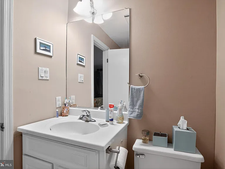 1627 Spruce St #3 — Photo 23