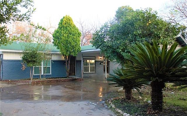 1st image of 5803 Wellington Dr #A