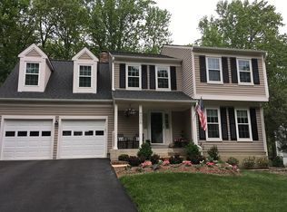 9006 Elm Ridge Rd, Fairfax Station, VA 22039