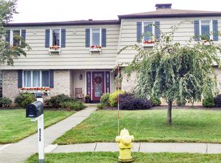 6228 Sage Dr, Macungie, PA 18062