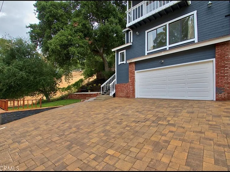4250 Canoga Ave — Photo 1