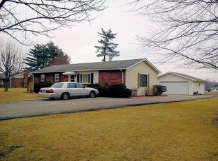 104 Wood Ln, Versailles, IN 47042