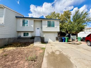 9050 S Kenyon Cir, West Jordan, UT 84088