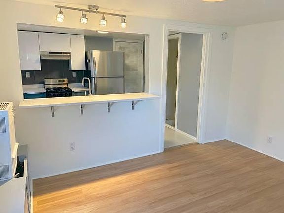 4th image of 2411 8th St