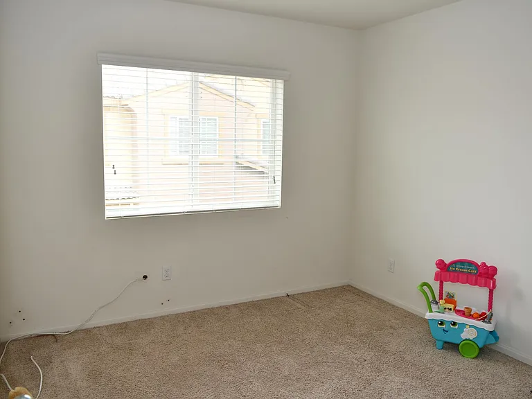 460 Prosperity Dr — Photo 19