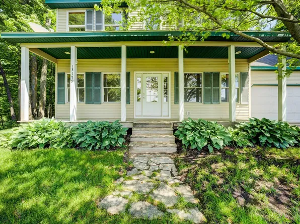 13179 S Martin Ln, Empire, MI 49630