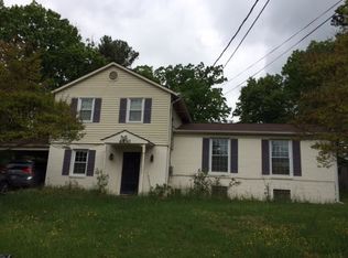 6830 Columbia Pike, Annandale, VA 22003