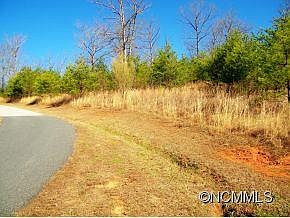 2nd image of 2B Stoney Brooke Ln