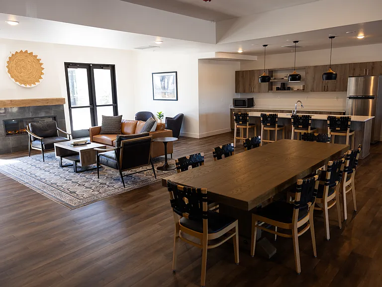 2025 E Carlson St #H104 — Photo 18