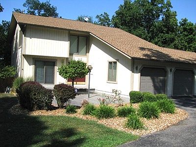 1st image of 19 Pine Lake Dr