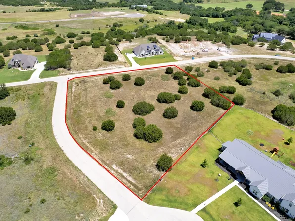 301 Elliott Ct, Cresson, TX 76035