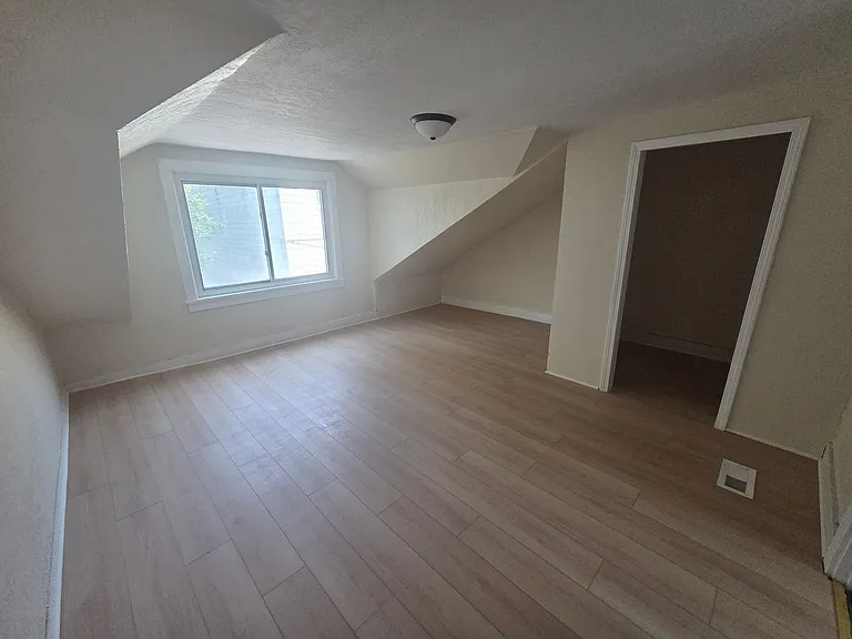 6841 W Fond Du Lac Ave — Photo 16