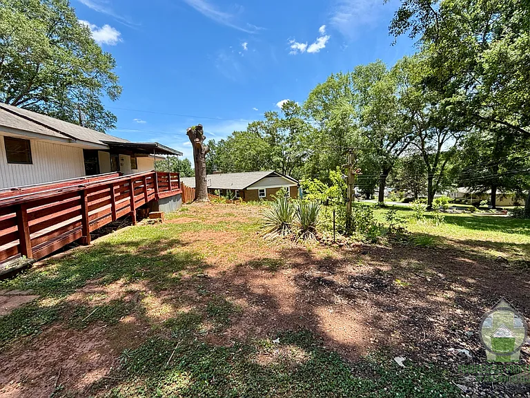 217 Robin Hood Rd — Photo 13