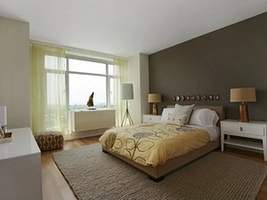 Sold by Corcoran | media 6