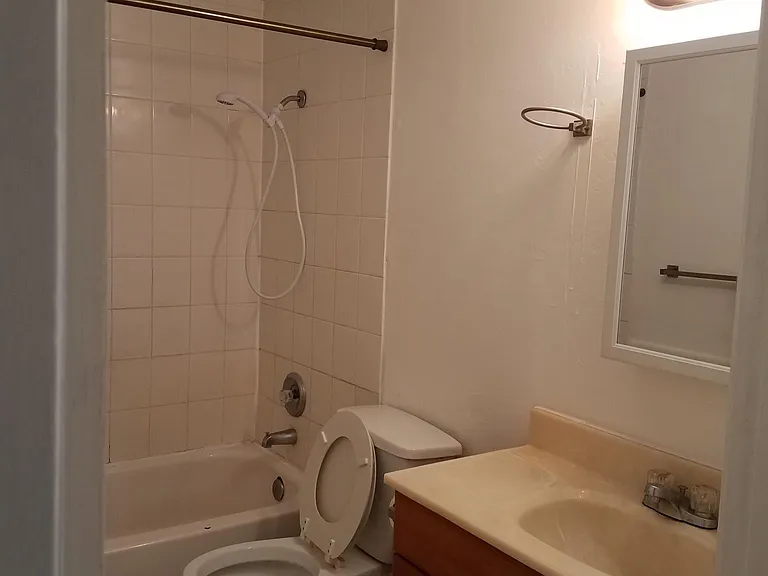 2519 S Parkcrest Dr #2 — Photo 4