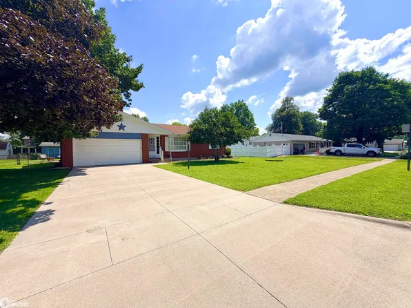 710 Ramsey St, West Burlington, IA 52655