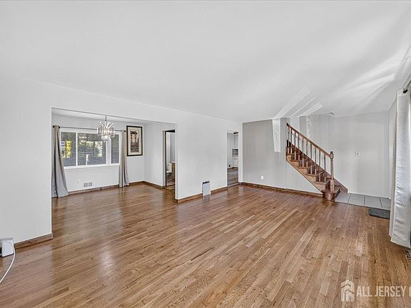5th image of 204 Marlin Dr