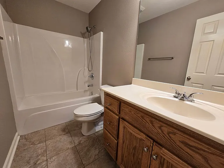 3513 Terrace Hill Ct — Photo 4