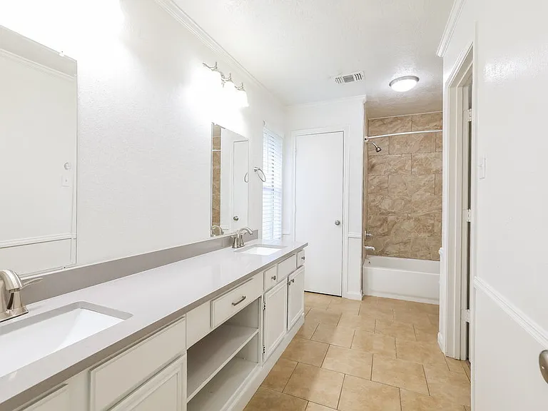 4919 Bayboro Park Dr — Photo 11