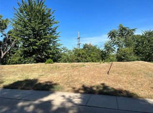 15 Vanguard Way, Dallas, TX 75243